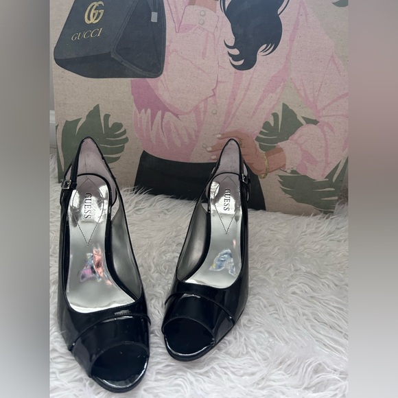 Guess patent peep toe cut out heels black size 8 - Picture 4 of 8